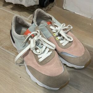 Sorel Women's Light Gray Sneakers